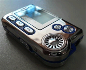 FirstSing FS08036 4GB Flash Drive MP3 Player FM Voice Recorder の画像