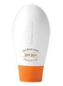 Picture of Waterproof Sun Protection Cream with Active Ingredients for Body   Face SPF30 OEM   ODM