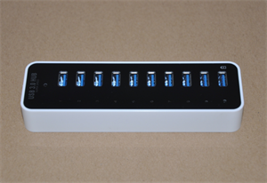 10-Port USB 3.0 SuperSpeed  Hub With a BC 1.2 Charging Port