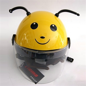 Cute children half face helmet の画像