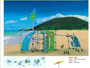 children playground equipment of climbing の画像