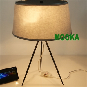 Picture of Tronconi Tripod Table Lamp