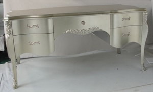writing table