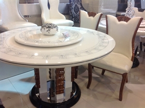 Picture of dining table